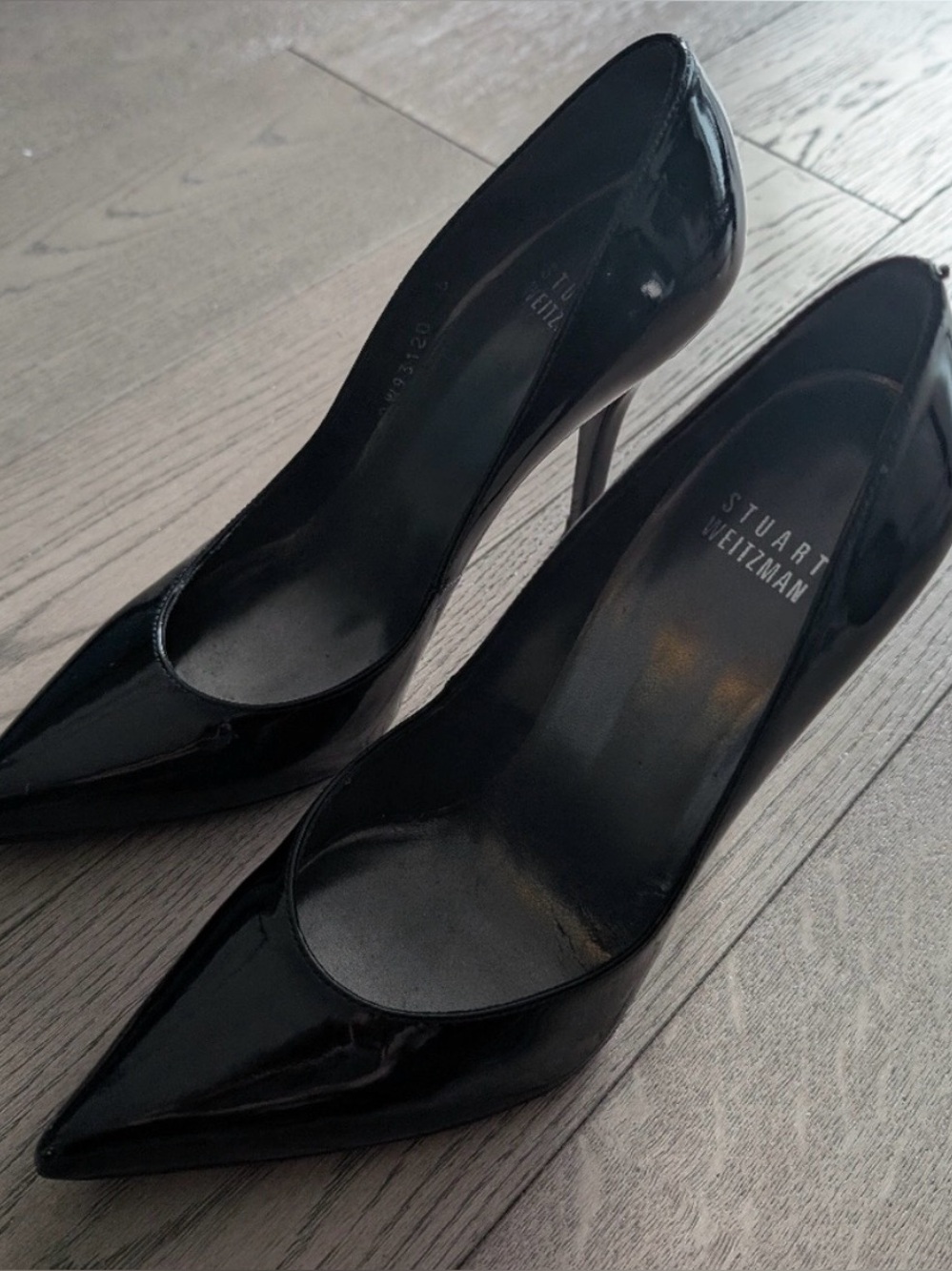 Stuart Weitzman Black Patent
Leather Heels Sz 6